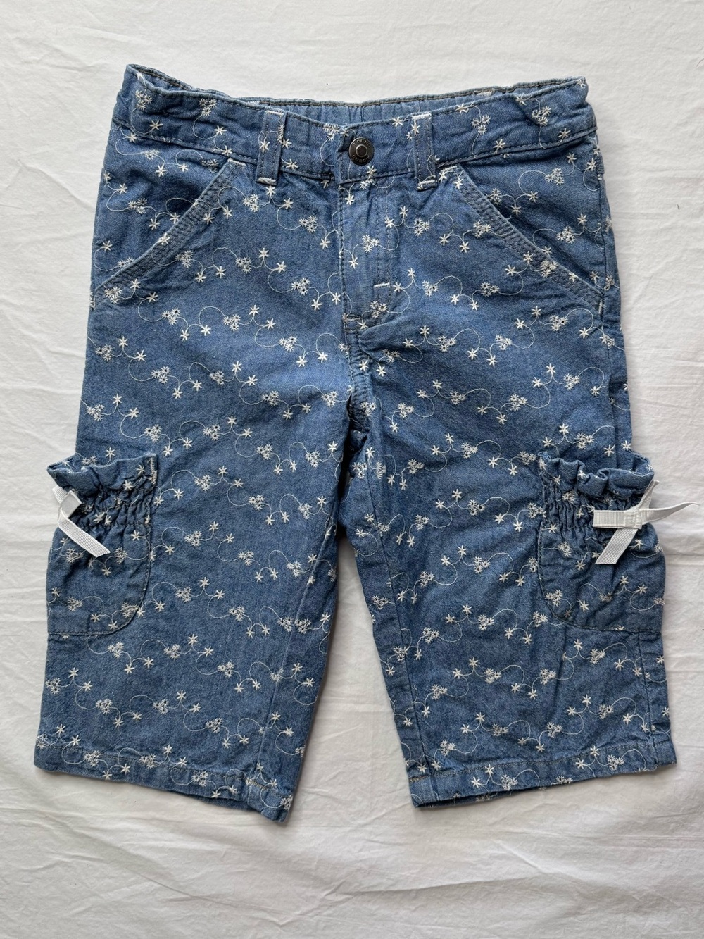 Riders - Vintage Girls' Blue Floral Print Cargo Capri Shorts